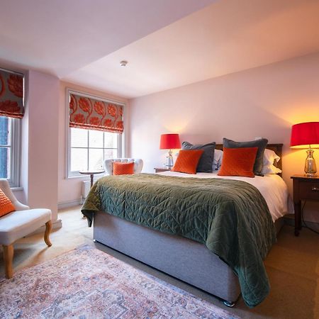 Rhubarb At Drapers Hall Shrewsbury Extérieur photo